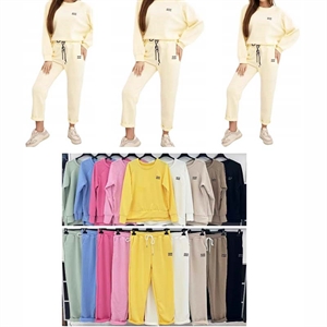 Komplet dresowy damski produkt Włoski