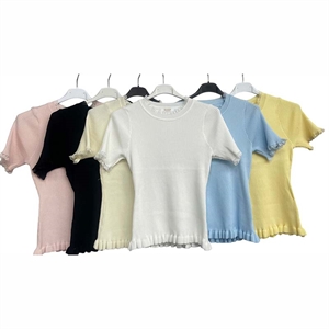 Sweter damski z krótkim rękawem