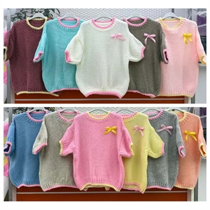 Sweter damski z krótkim rękawem - Produkt Włoski