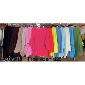 Sweter damski z dekoltem w serek - Produkt Włoski