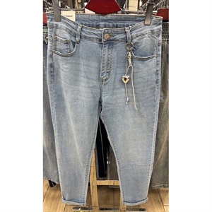 Jeansy damskie 38-50