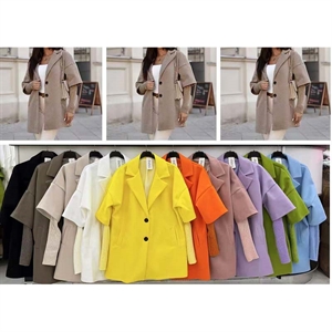 Płaszcz damski produkt Włoski