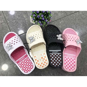 Klapki basenowe 37-42