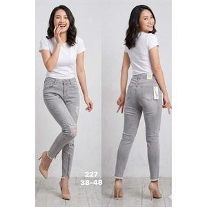 Jeansy damskie 38-48