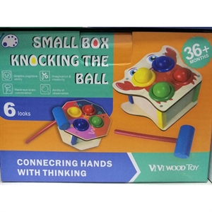 Zabawka - małe pudełko odbijające piłkę