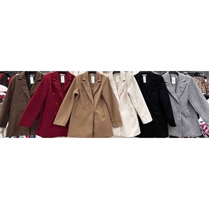 Kurtka damska  z podszewką produkt Włoski