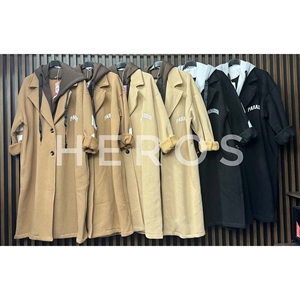 Płaszcz damski produkt Włoski