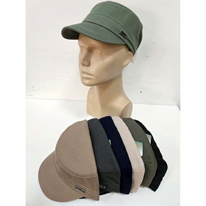 Czapka męska z daszkiem