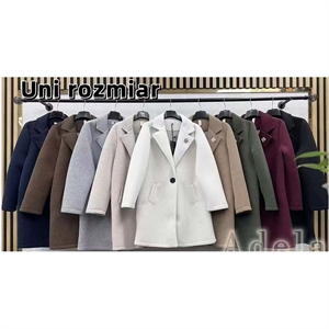 Płaszcz damski produkt Włoski