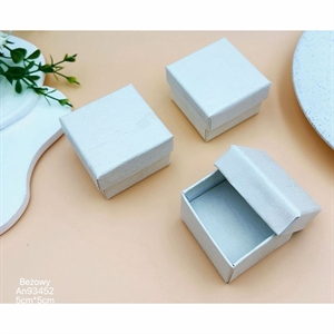 Pudełko na biżuterię 5x5cm