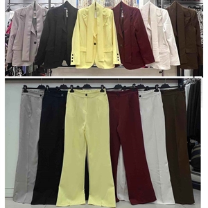 Komplet Marynarka + Spodnie produkt Włoski