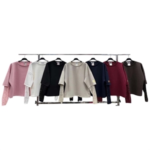 Bluzka masełka koronką produkt Włoski