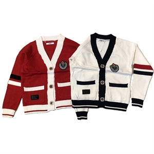 Sweter damski zapinany na guziki