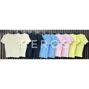 Sweter damski z krótkim rękawem