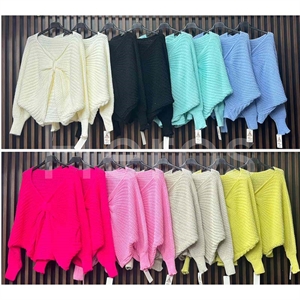 Sweter damski z dekoltem w serek