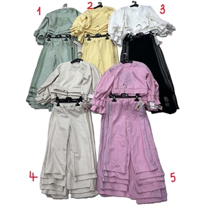 Komplet dziewczęcy (4-14) - Produkt Włoski