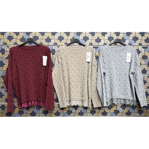 Sweter damski okrągły - Produkt Włoski