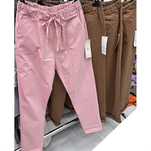 Spodnie damskie produkt Włoski
