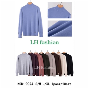 Sweter damski z półgolfem  S/M-L/XL