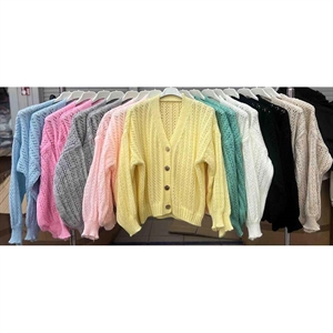 Sweter damski zapinany na guziki - Produkt Włoski