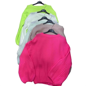 Sweter damski okrągły