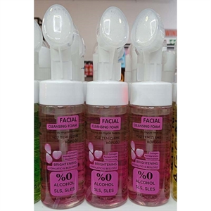 Pianka oczyszczająca do twarzy