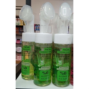 Pianka oczyszczająca do twarzy