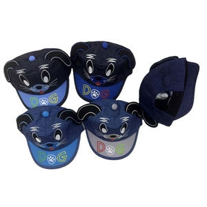 Czapka z daszkiem dla dzieci  46-48