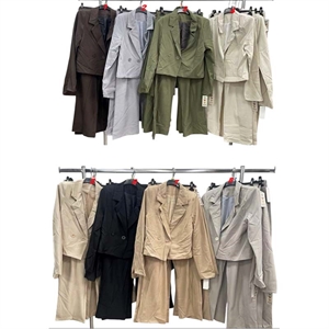 Komplet Marynarka + Spodnie szerokie nogawki produkt Włoski  S-L