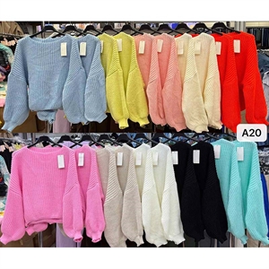 Sweter damski okrągły - Produkt Włoski