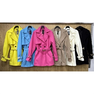 Płaszcz damski produkt Włoski