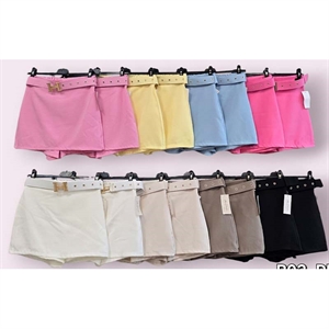 Szorty imitujące spódnicę - Produkt Włoski