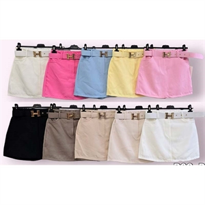 Szorty imitujące spódnicę - Produkt Włoski