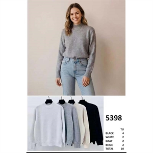 Sweter damski z półgolfem