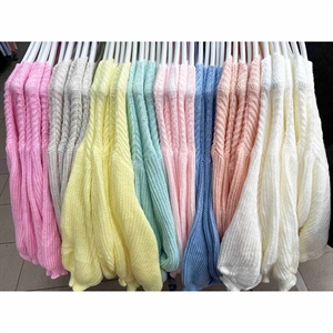 Sweter damski okrągły