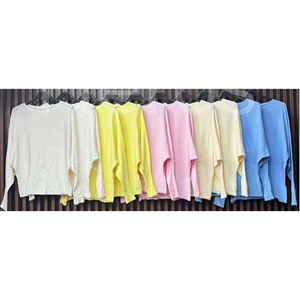 Sweter damski okrągły - Produkt Włoski