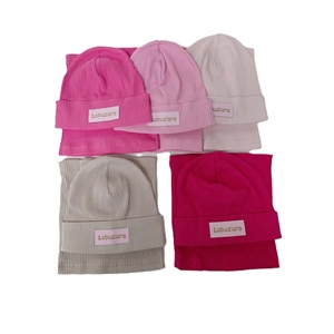 Komplet Czapka + Komin