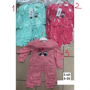 Komplet niemowlęcy produkt Turecki  6-24M