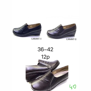 Buty wsuwane  36-42