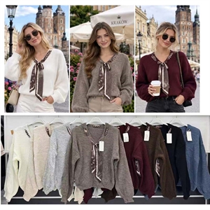 Sweter damski z dekoltem w serek