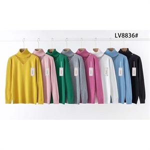 Sweter damski z golfem   S-L