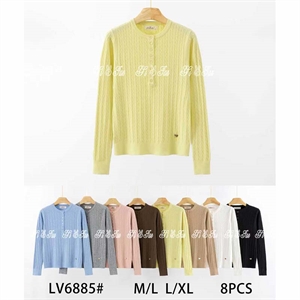 Sweter damski okrągły  M/L-L/XL
