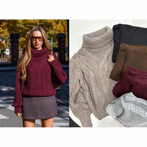 Sweter damski z golfem produkt Polski