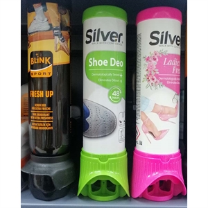 Srebrny chód z pewnością siebie