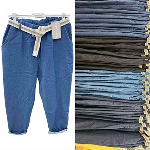 Spodnie damskie z paskiem produkt Włoski