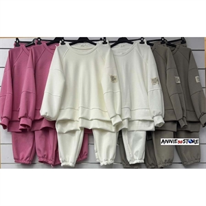 Komplet dresowy damski produkt Włoski