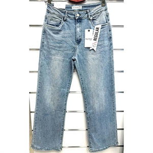 Jeansy damskie 38-48