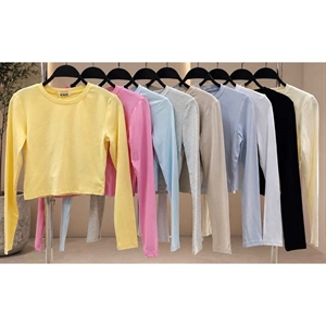 Bluzka crop top damski produkt Turecki