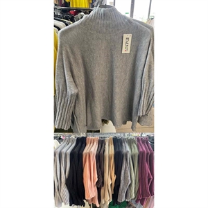 Sweter damski z golfem