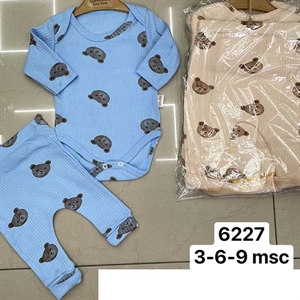 Komplet niemowlęcy produkt Turecki  3-9M